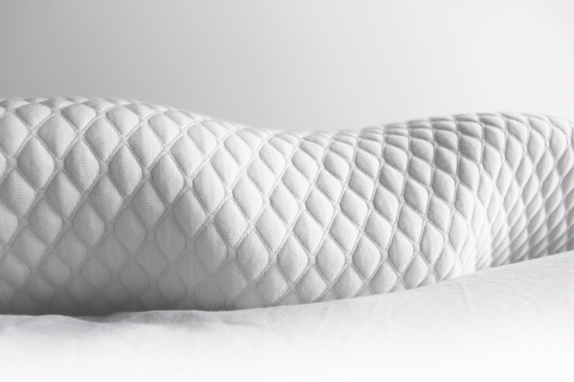 EasySleeper® Ultra-Soft Pillow Case SleepEasy White Scuba 